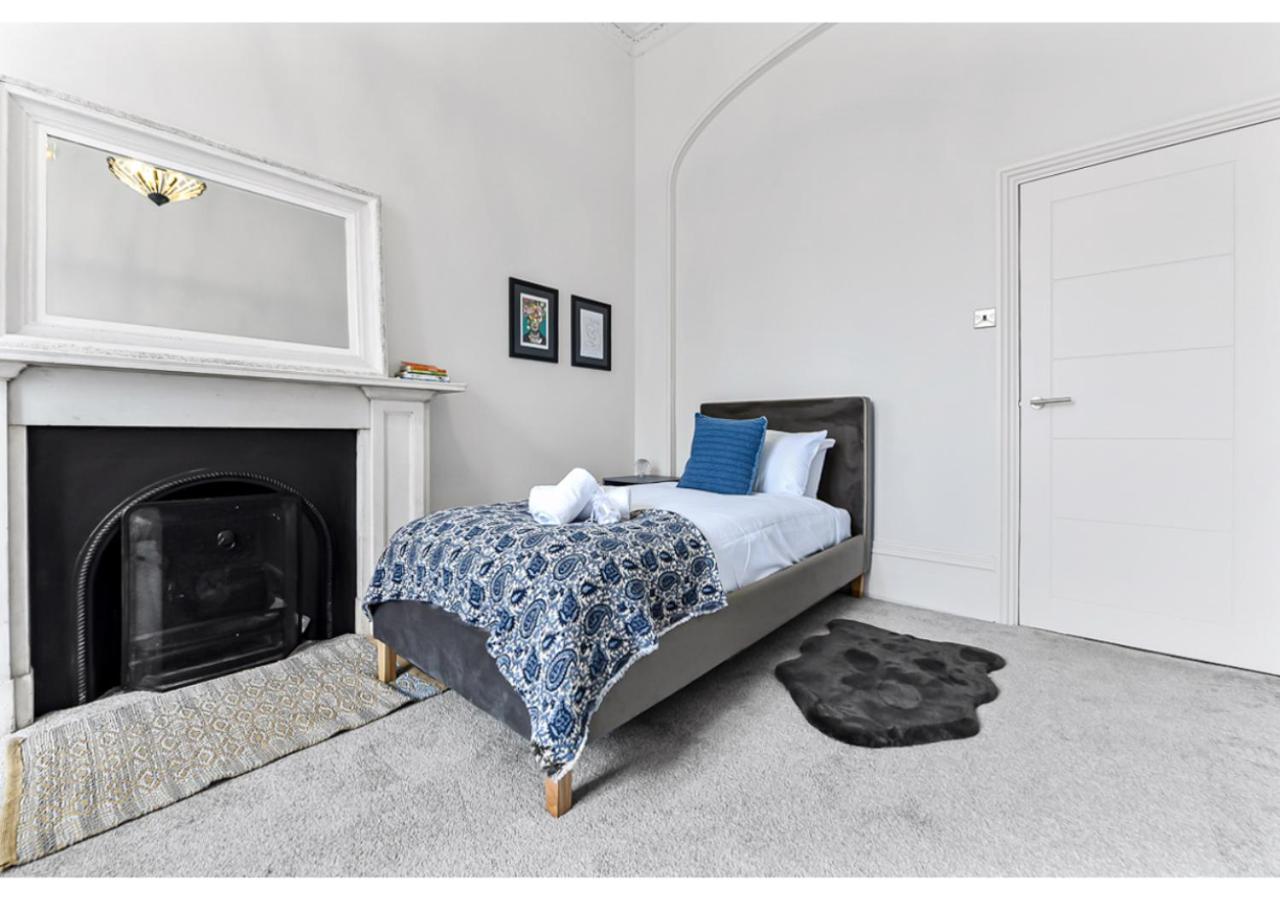 Upscale Urban Haven: Luxury Flat Apartman London Kültér fotó